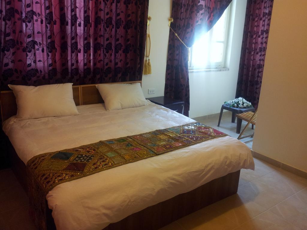 Jordan River Hotel Amman Room photo
